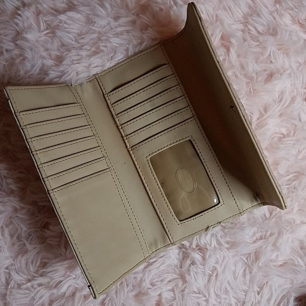 G by Guess Purse and Wallet - Picture 4 of 9